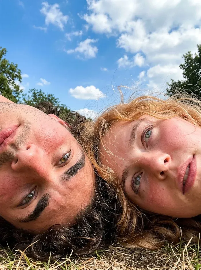 Freya & Tom, a Chyrpe couple
